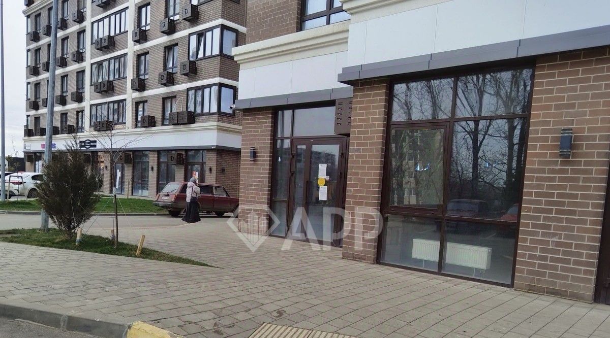 торговое помещение г Краснодар р-н Прикубанский ЖК «Парк Победы» фото 3