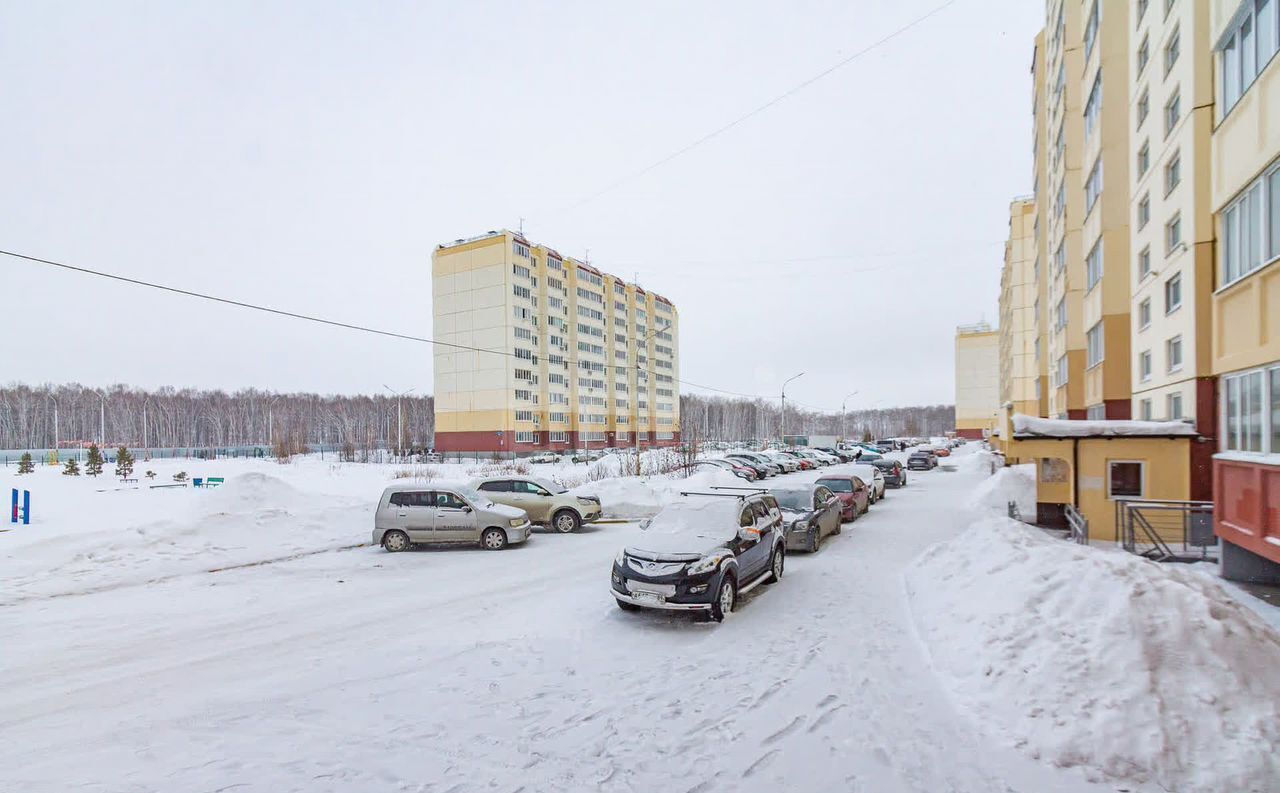 квартира г Омск р-н Центральный ул Завертяева 9к/21 фото 21