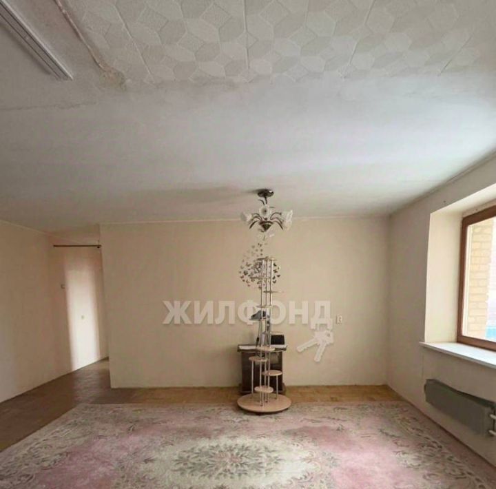 квартира г Тольятти р-н Автозаводский ул Фрунзе 4б фото 2