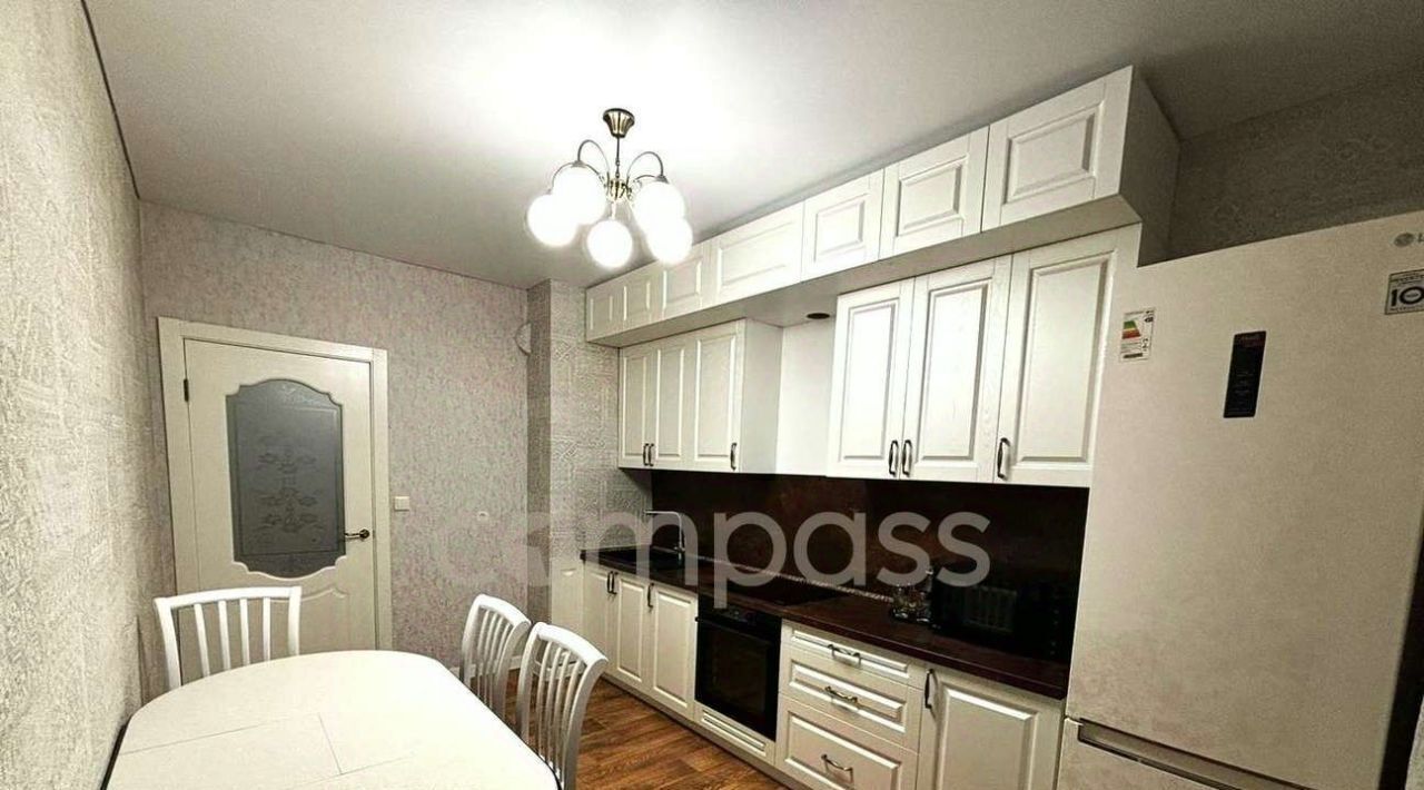 квартира г Тюмень р-н Центральный ул Газовиков 35 фото 3