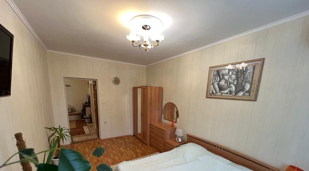 квартира г Саратов р-н Волжский наб Космонавтов 5 фото 3