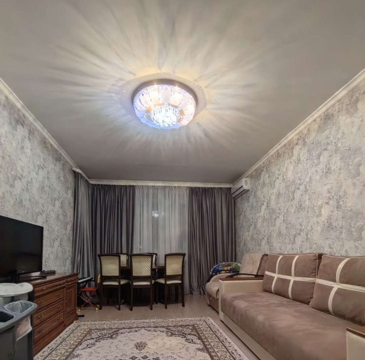 квартира г Старый Оскол Дубрава 3 кв-л, 1 фото 1