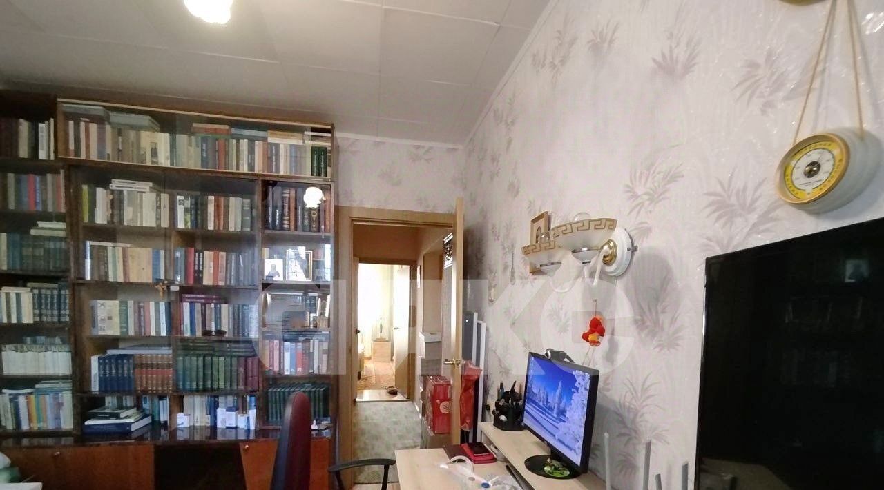 квартира г Волгоград р-н Дзержинский ул Нарвская 8 фото 24