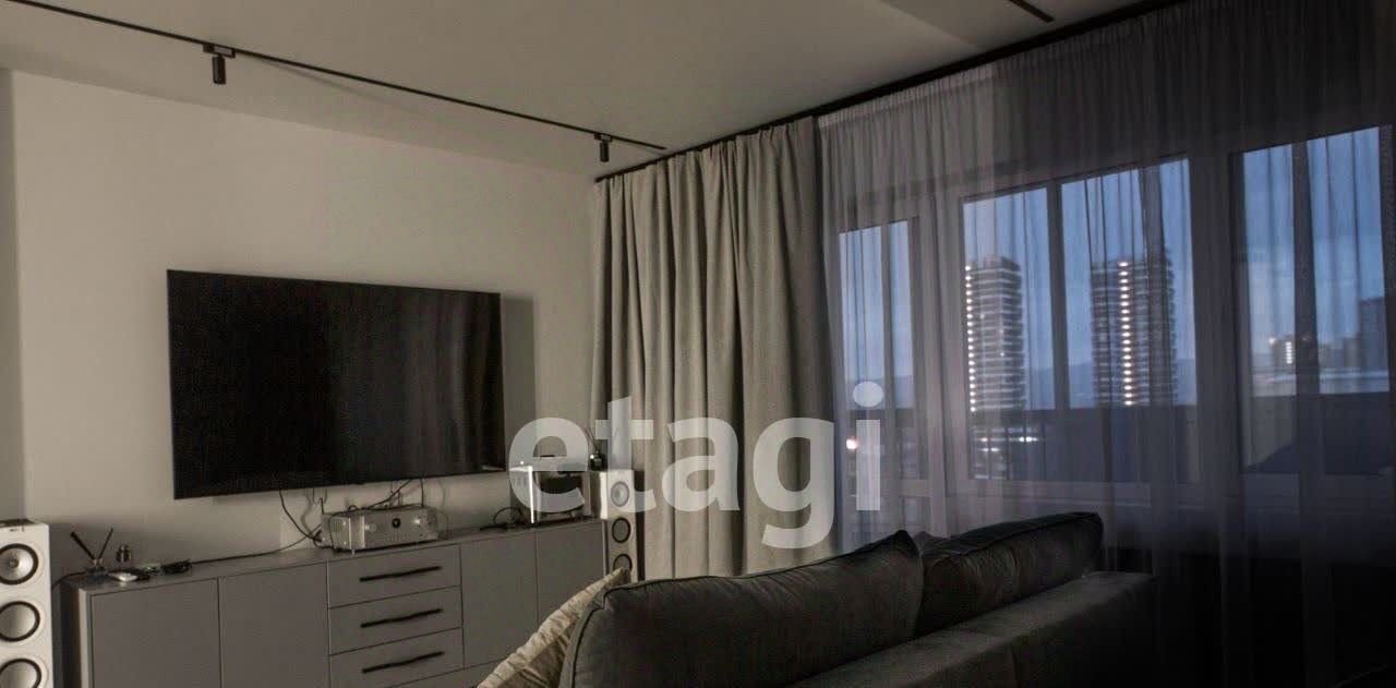 квартира г Красноярск р-н Советский ул Авиаторов 3 фото 4