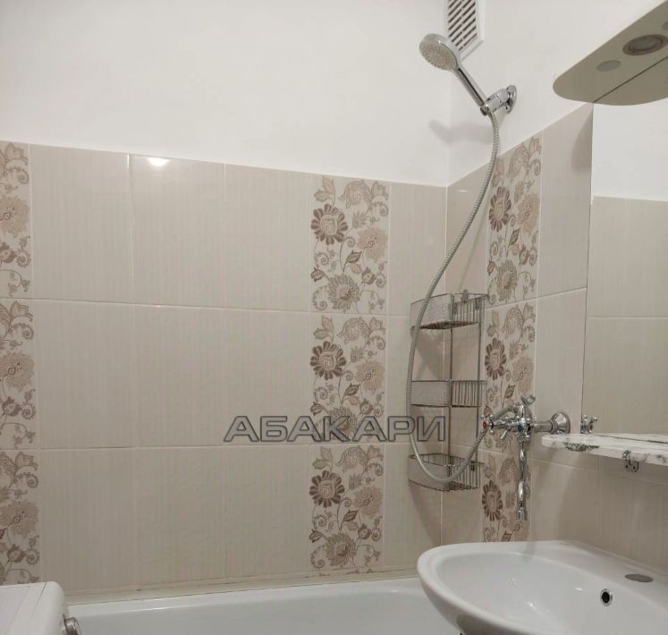 квартира г Красноярск р-н Центральный ул Чернышевского 118а фото 6