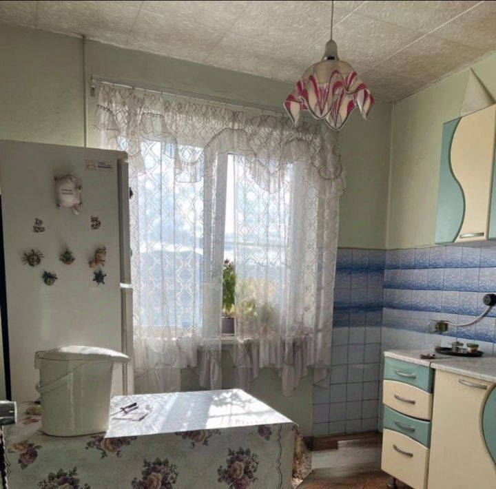 квартира г Новороссийск р-н Восточный ул Мефодиевская фото 4