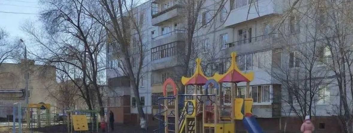 квартира г Тольятти р-н Комсомольский ул Громовой 34 фото 2