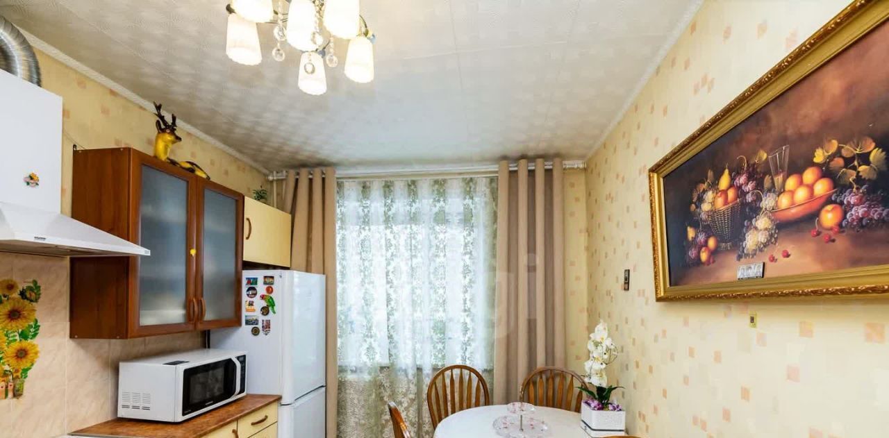 квартира г Сургут ул 30 лет Победы 39 33-й фото 1