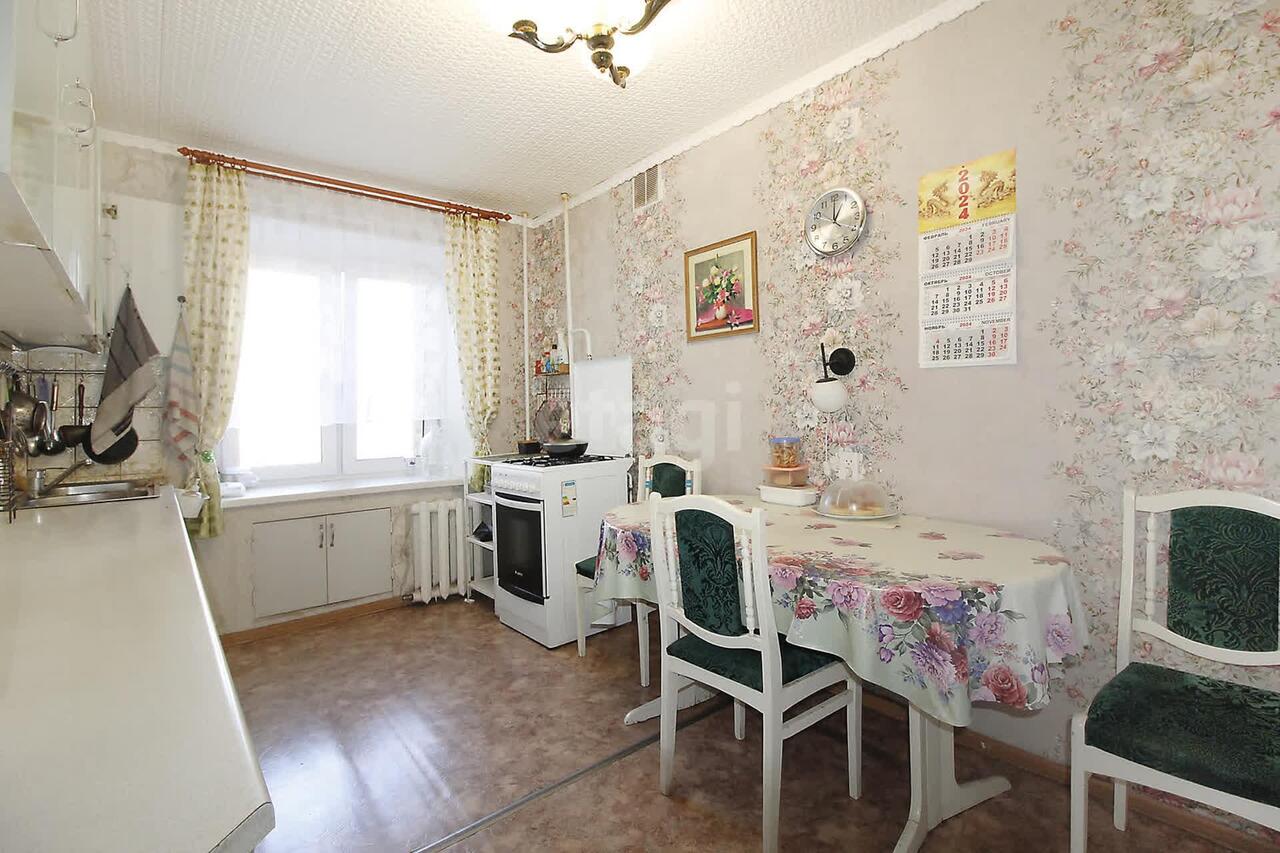 квартира г Нижний Тагил р-н Тагилстроевский Ulitsa Krasnogvardeyskaya, 13, Nizhny Tagil, Sverdlovskaya oblast, Russia, 622013 фото 2