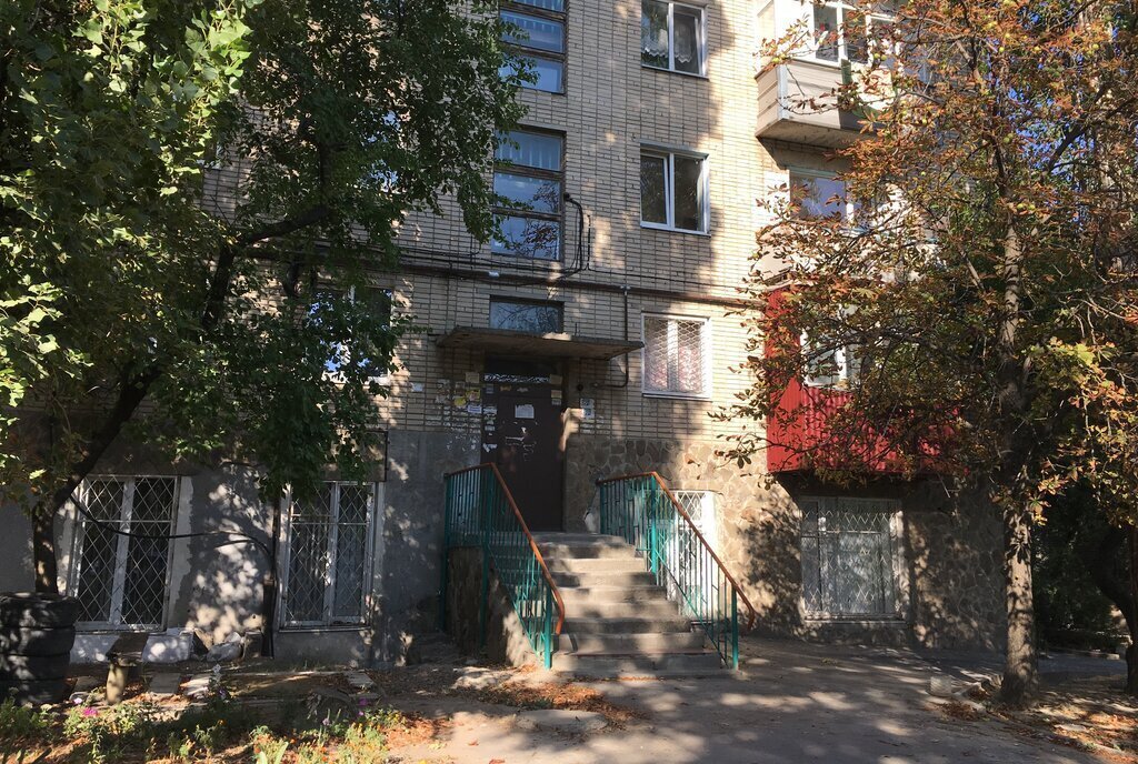 квартира г Шахты ул Шевченко 74 фото 3