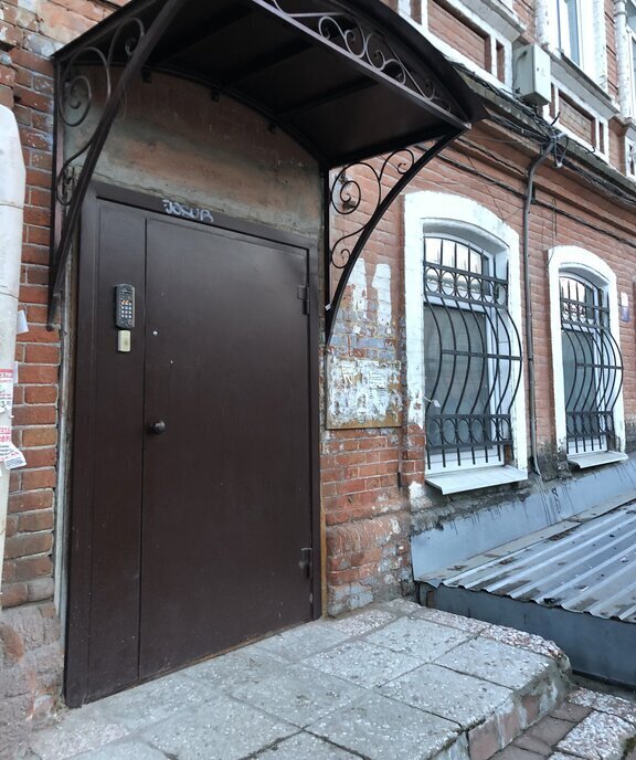 комната г Саратов р-н Кировский ул Киселева 11 фото 2