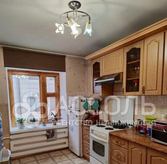 квартира г Омск р-н Центральный ул Орджоникидзе 83 фото 2
