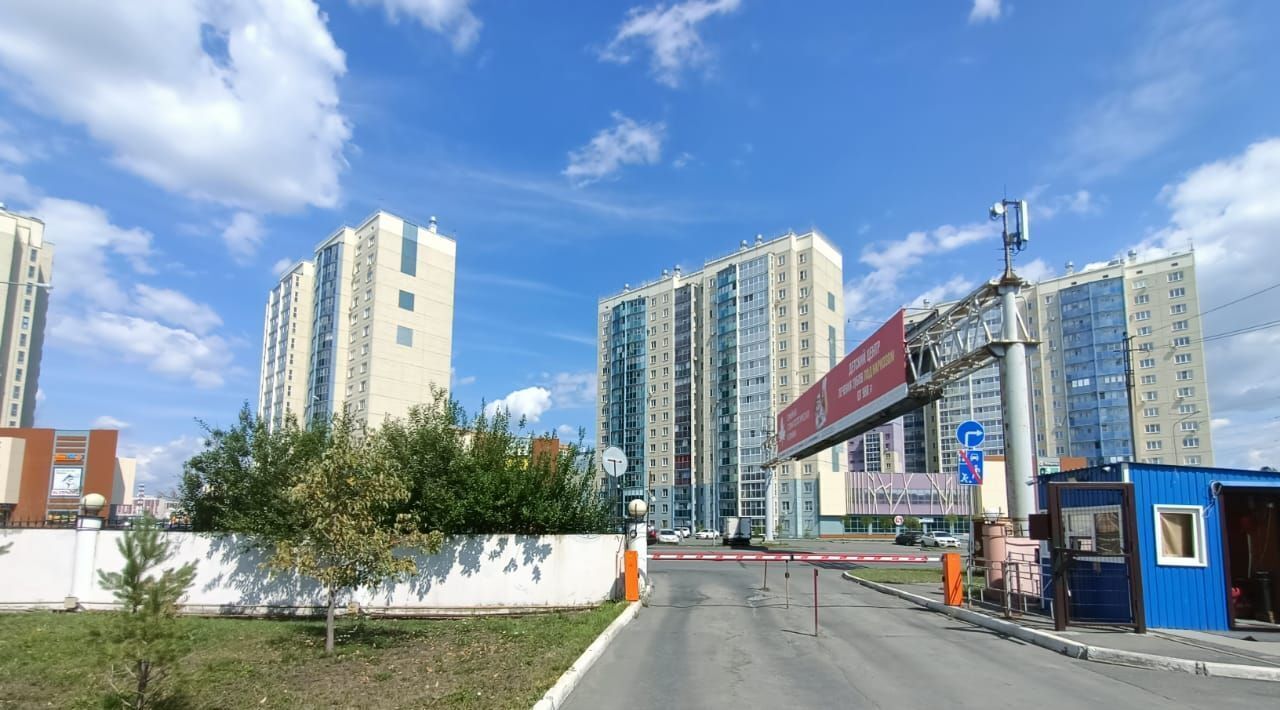 квартира г Челябинск р-н Центральный ул Университетская Набережная 94 фото 18