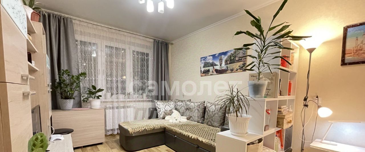 квартира г Набережные Челны р-н Автозаводский ул Виктора Полякова 12б фото 1