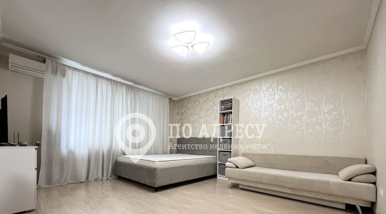 квартира г Саратов р-н Кировский ул им Зарубина В.С. 124/130 фото 6