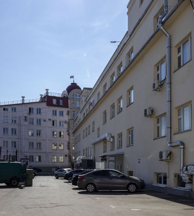 торговое помещение г Казань метро Площадь Тукая ул Марселя Салимжанова 5 фото 3