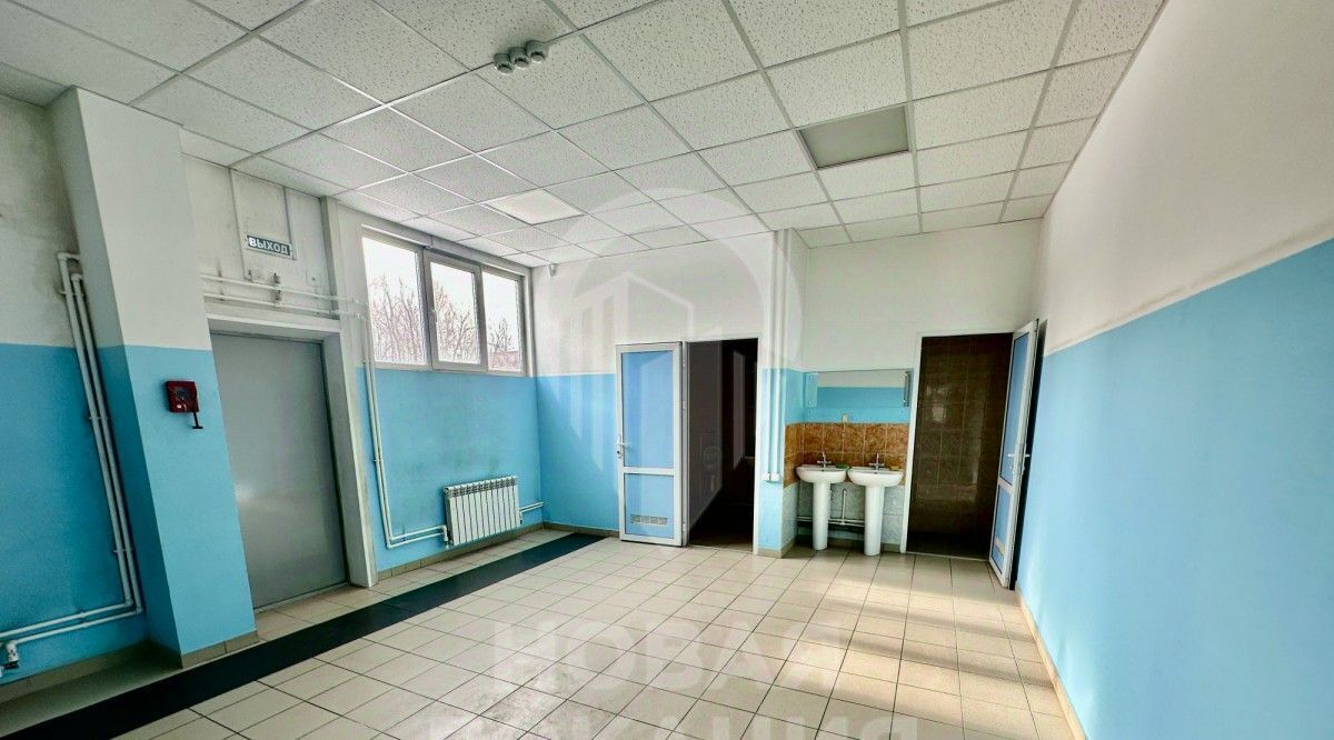офис г Омск р-н Октябрьский пр-кт Космический 32б фото 18