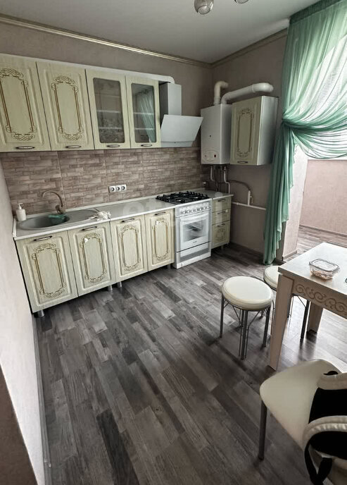 квартира г Ставрополь р-н Промышленный Юго-Западный ул Рогожникова 17 фото 1