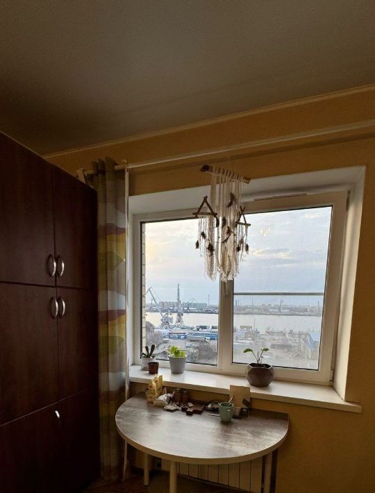 квартира г Астрахань р-н Кировский ул Сен-Симона 48к/1 фото 12