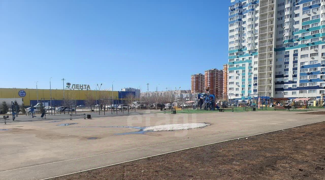 квартира г Оренбург р-н Дзержинский ул Терешковой 134а фото 6
