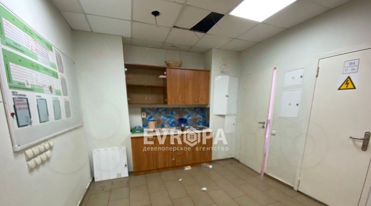торговое помещение г Ульяновск р-н Заволжский ул Димитрова 3 фото 5