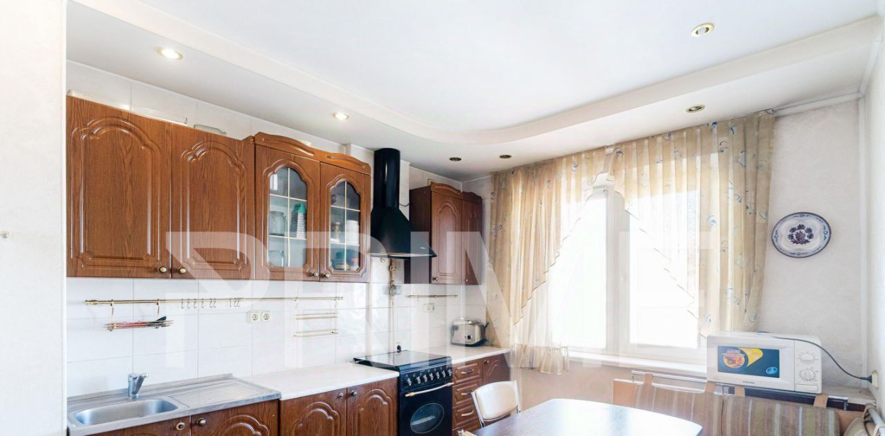 квартира г Омск р-н Кировский ул Дмитриева 5к/4 фото 1