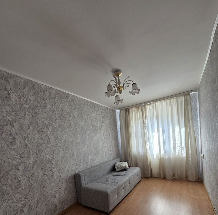 квартира г Иркутск р-н Октябрьский ул Ржанова 5 фото 1