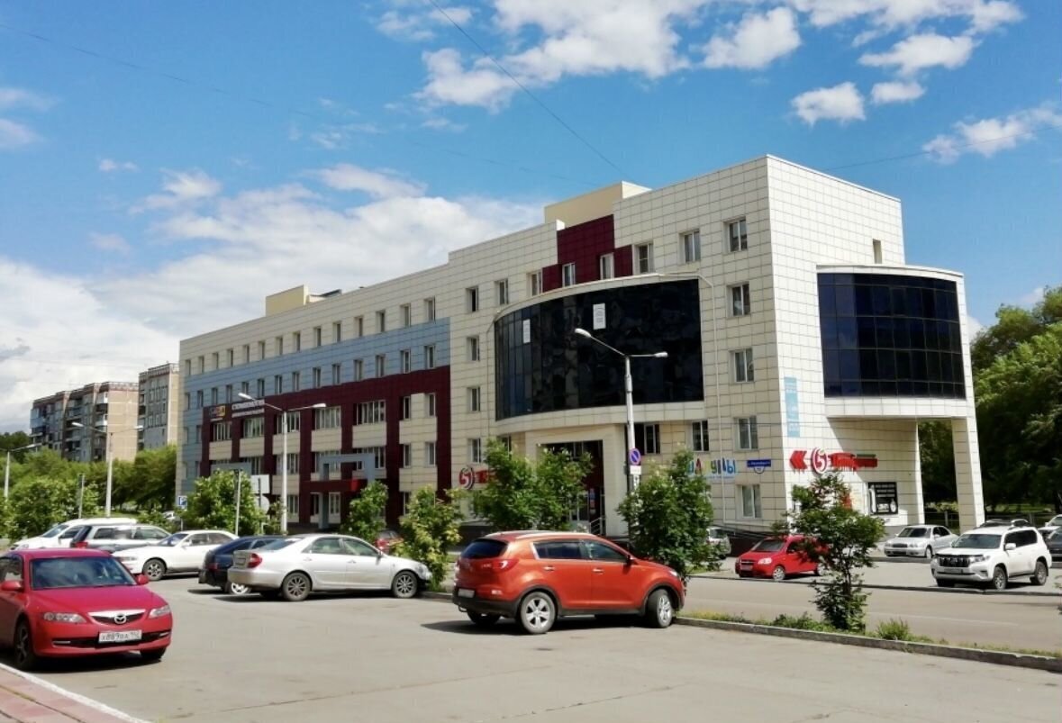 офис г Новокузнецк р-н Центральный ул Франкфурта 18 фото 1