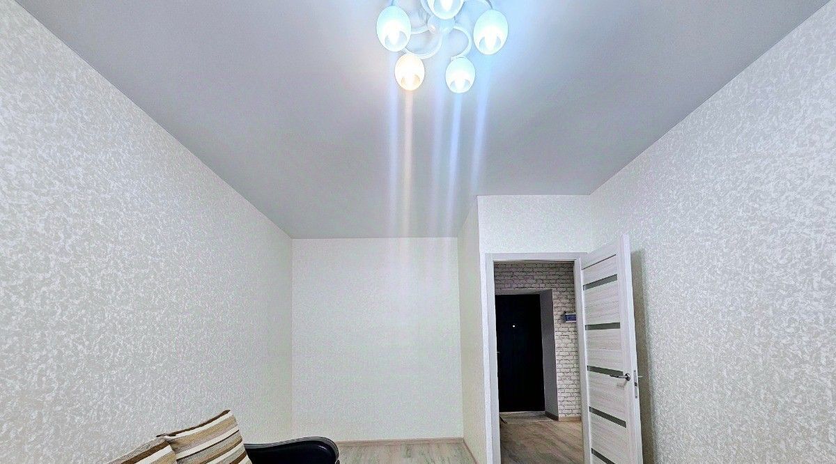 квартира г Волгоград р-н Дзержинский ул им. Хорошева 12а фото 6