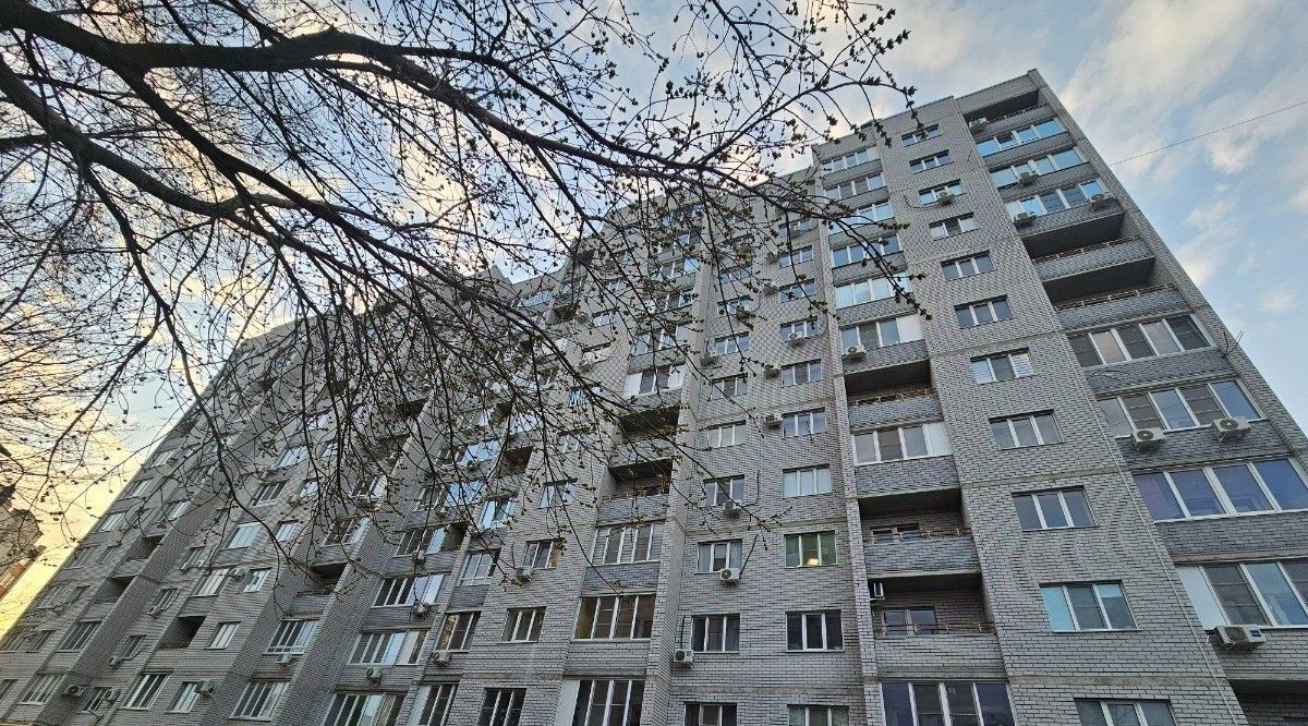 квартира г Волгоград р-н Дзержинский ул им. Хорошева 12а фото 16