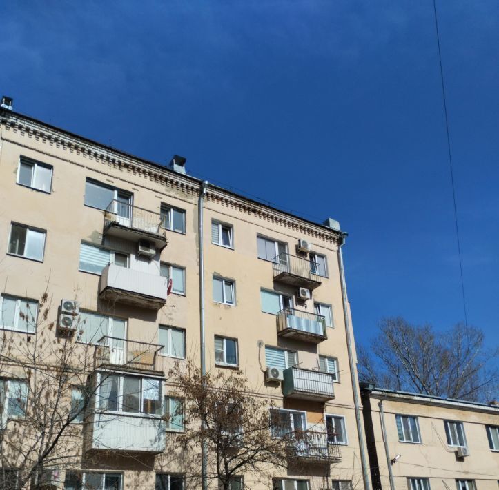 квартира г Саратов р-н Волжский ул Первомайская 6/8 фото 1