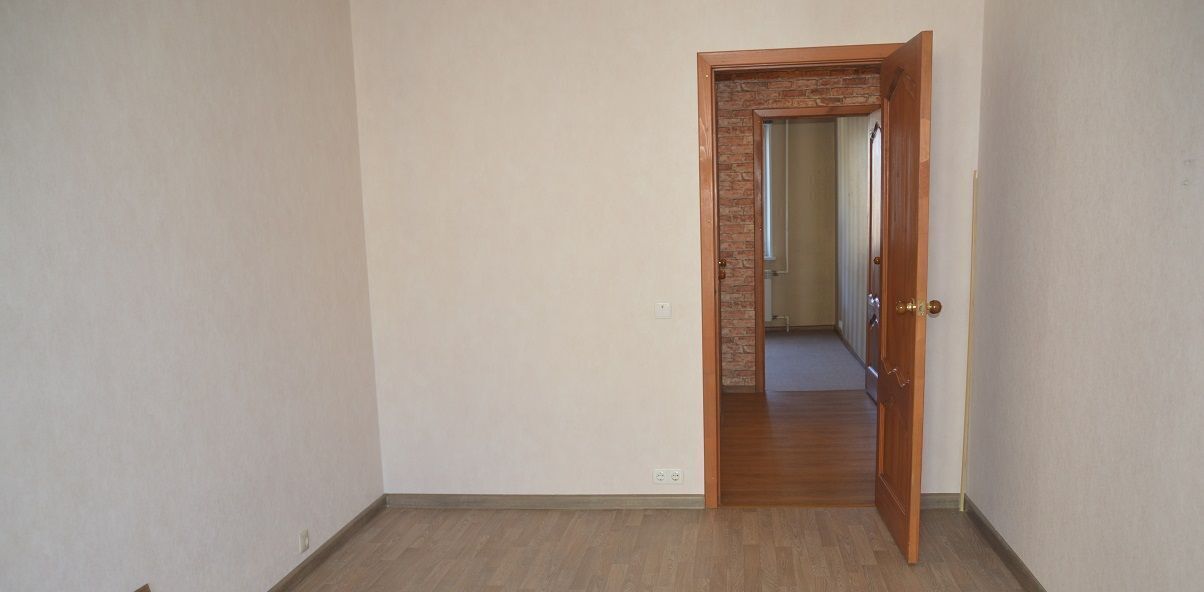 квартира г Саратов р-н Ленинский ул. Имени К. Г. Уфимцева, 1 фото 9