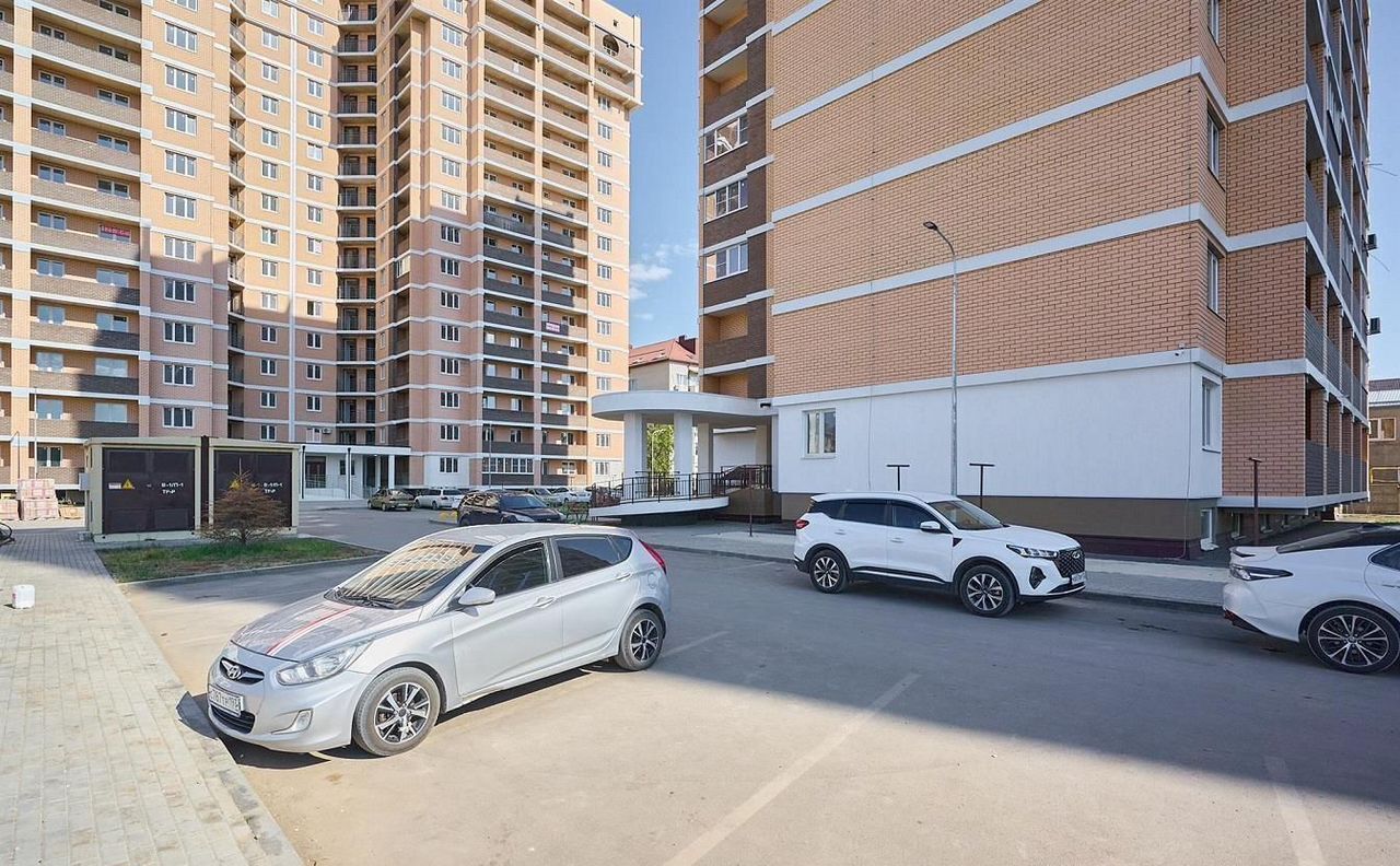 квартира г Краснодар р-н Прикубанский ул им. Шаляпина Ф.И. 30/1 фото 2