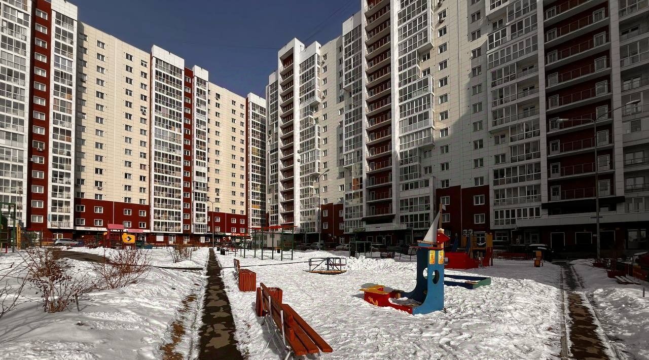 квартира г Иркутск р-н Октябрьский наб. Верхняя, 165/2 фото 1