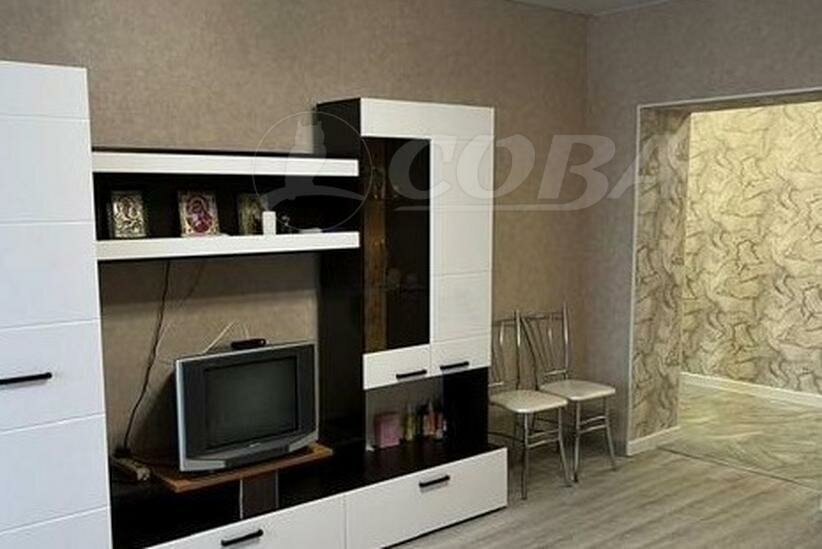 квартира г Тюмень ул Клары Цеткин 61к/1 фото 3