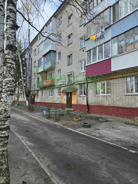 квартира г Брянск р-н Володарский ул Профсоюзов 1 фото 1