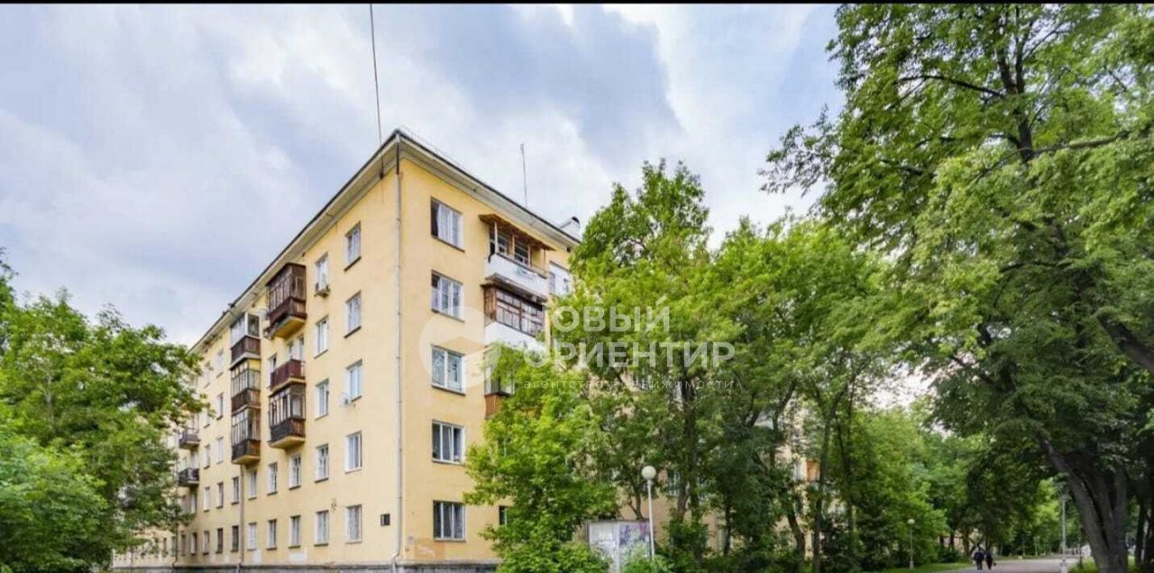 комната г Екатеринбург Уралмаш ул Красных партизан 12 фото 1