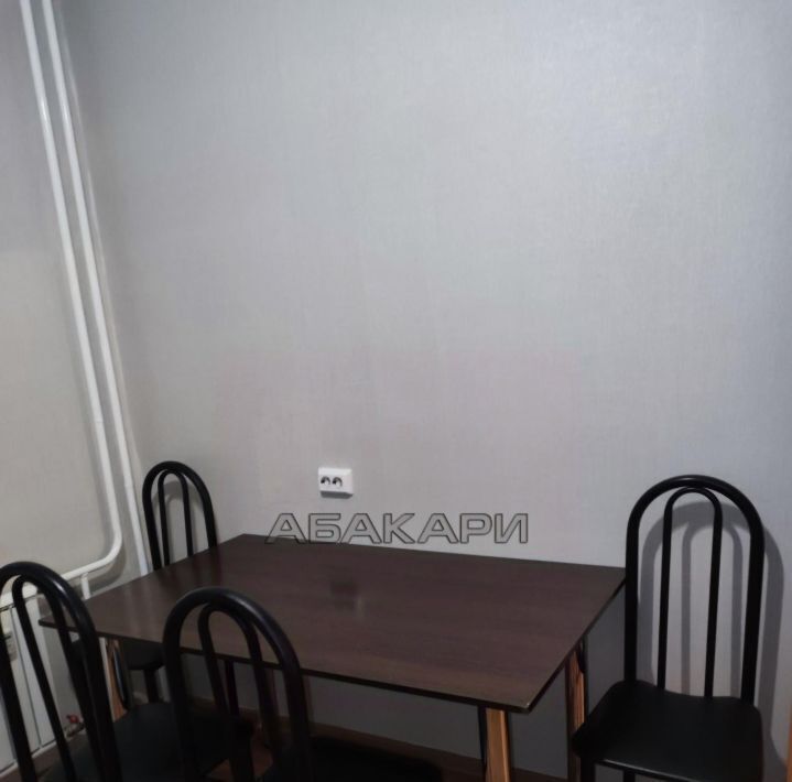 квартира г Красноярск р-н Свердловский ул Карамзина 32 фото 3
