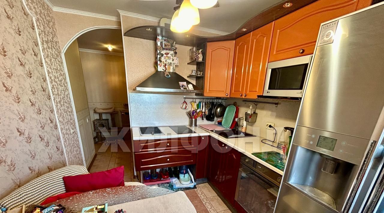 квартира г Тольятти р-н Автозаводский ул Автостроителей 74 фото 3