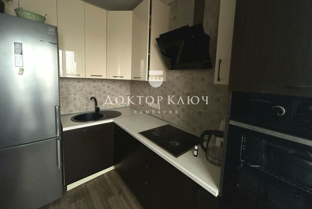 квартира г Новосибирск метро Площадь Гарина-Михайловского р-н Ленинский ул 1-я Чулымская 112/4 фото 3