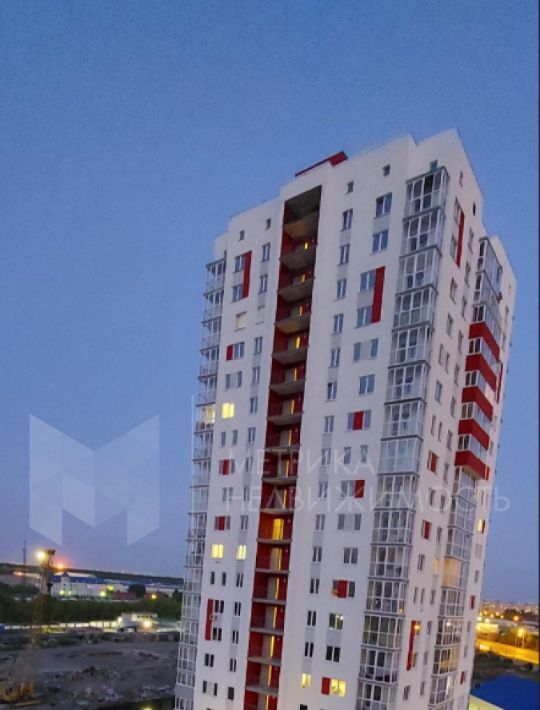 квартира г Тюмень р-н Ленинский ул 50 лет Октября 75к/2 фото 1