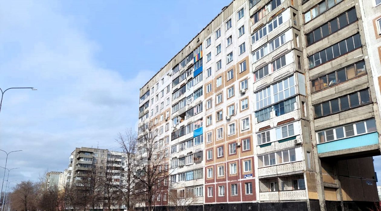 квартира г Новокузнецк р-н Орджоникидзевский ул Зорге 24 фото 1