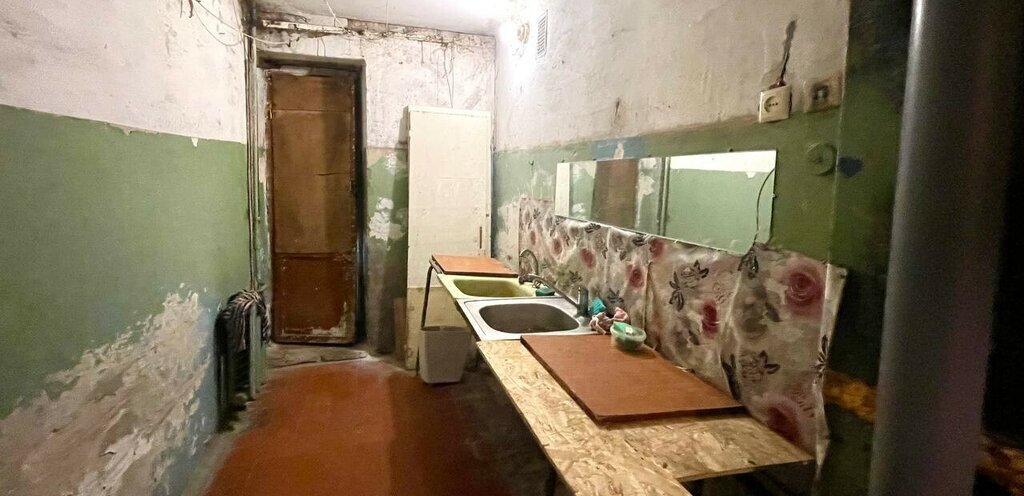 комната г Нижний Новгород р-н Автозаводский Кировская Мончегорский ул Мончегорская 12к/1 фото 6