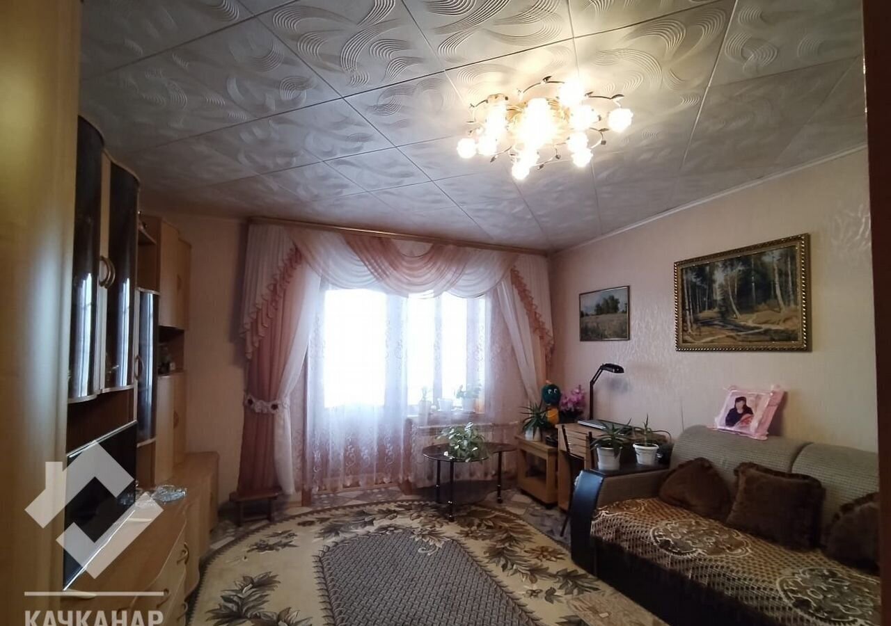 квартира г Качканар Качканарский г. о., 11-й мкр-н, 20 фото 1