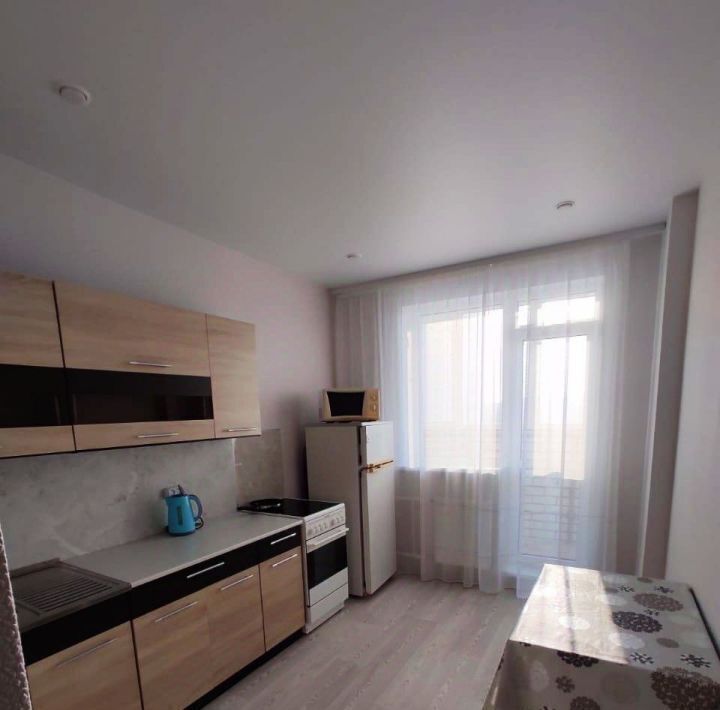 квартира г Ульяновск р-н Засвияжский ул Аблукова 18 фото 1