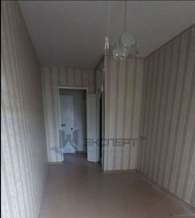 квартира г Волгоград р-н Дзержинский пр-кт Маршала Жукова 121 фото 8