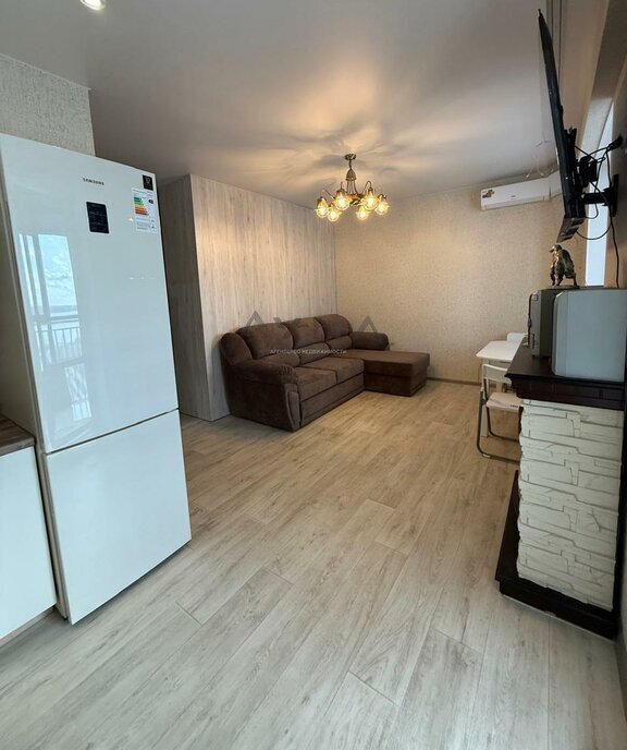 квартира г Набережные Челны 2-я Береговая улица, 33 фото 2