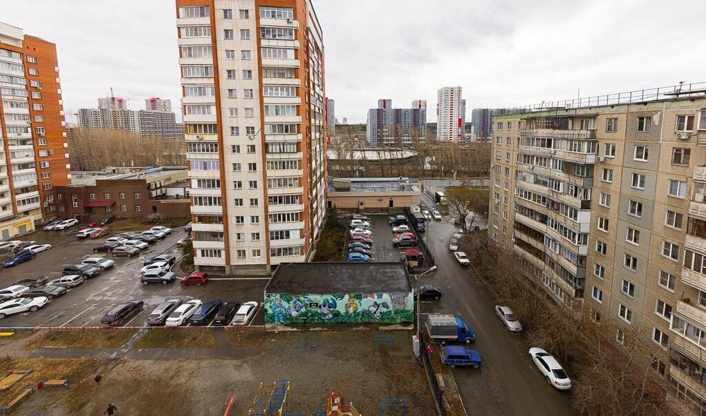 квартира г Челябинск ул Братьев Кашириных 93 фото 18