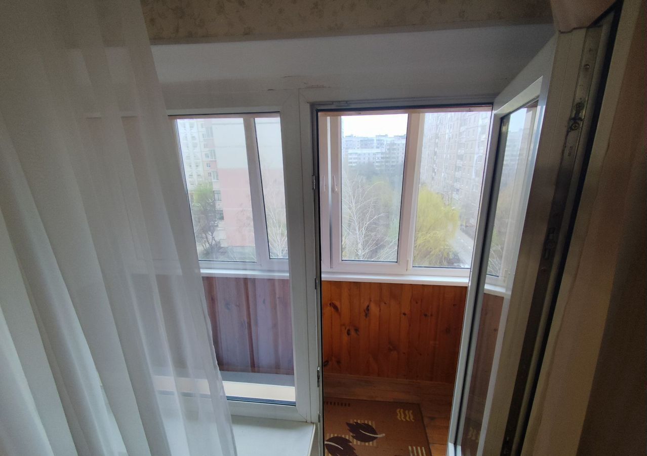 квартира г Белгород Западный ул Есенина 24 фото 3