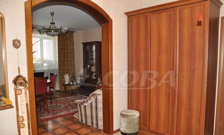 квартира г Тюмень р-н Центральный ул Александра Матросова 1к/2 фото 7